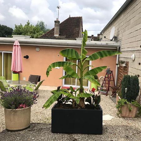 Loft L Atelier De Jacques Pres De Chablis Villa Villy  Bagian luar foto